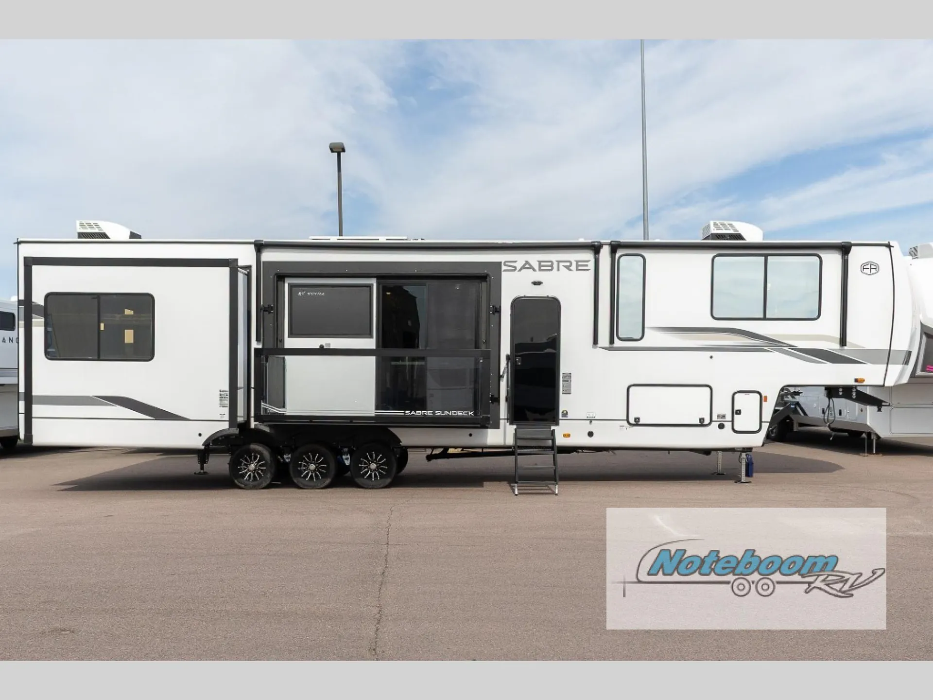 2026 Forest River Sabre 38RVHUNTER - Photo 2