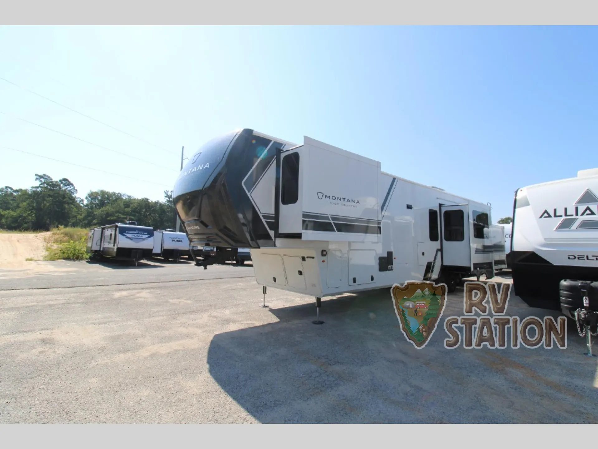 2027 Keystone Montana High Country 391TB - Photo 3