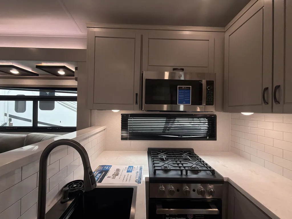 2026 Jayco North Point 395DSDB, Photos photo 5