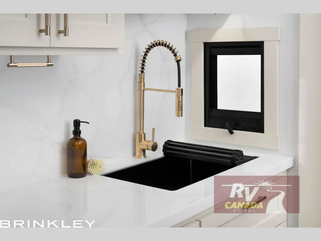 2027 Brinkley Model R 3710, Photos photo 36