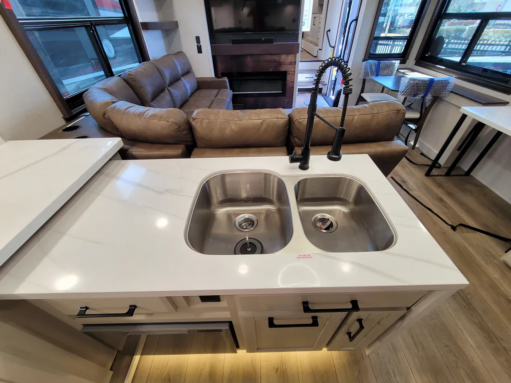 2026 Forest River Riverstone Legacy 43BFC, Photos photo 23