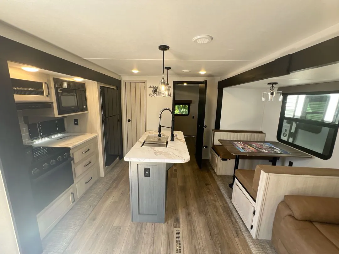 2027 Forest River Puma 32BHFS - Photo 4
