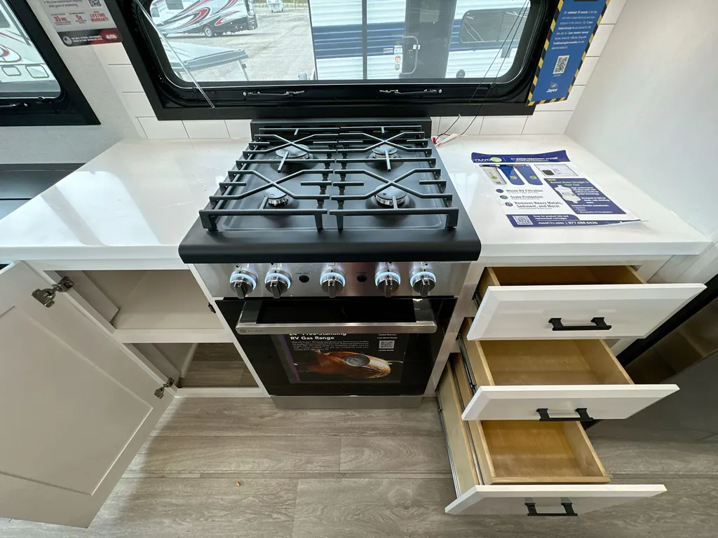 2027 Jayco Pinnacle 36FBTS, Photos photo 20