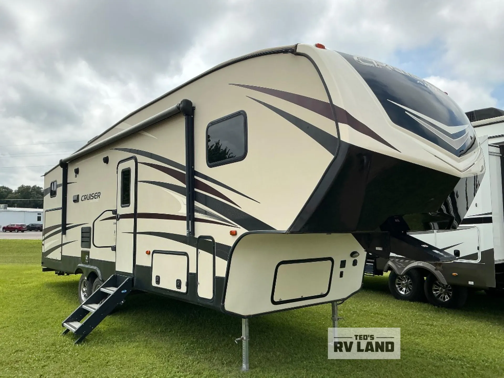 2018 CrossRoads Cruiser Aire 29BH - Photo 2