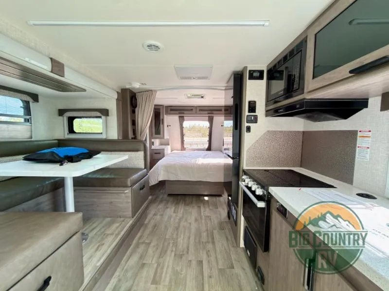 2026 Lance Lance Travel Trailers 1995 - Photo 3