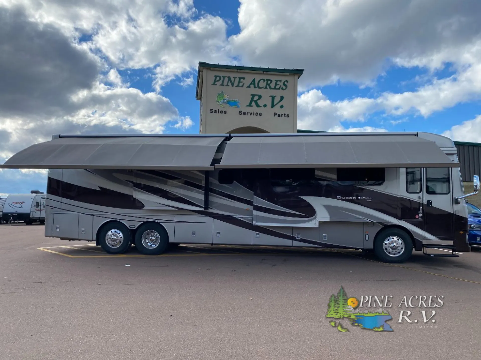 2020 Newmar Dutch Star 4363 - Photo 2