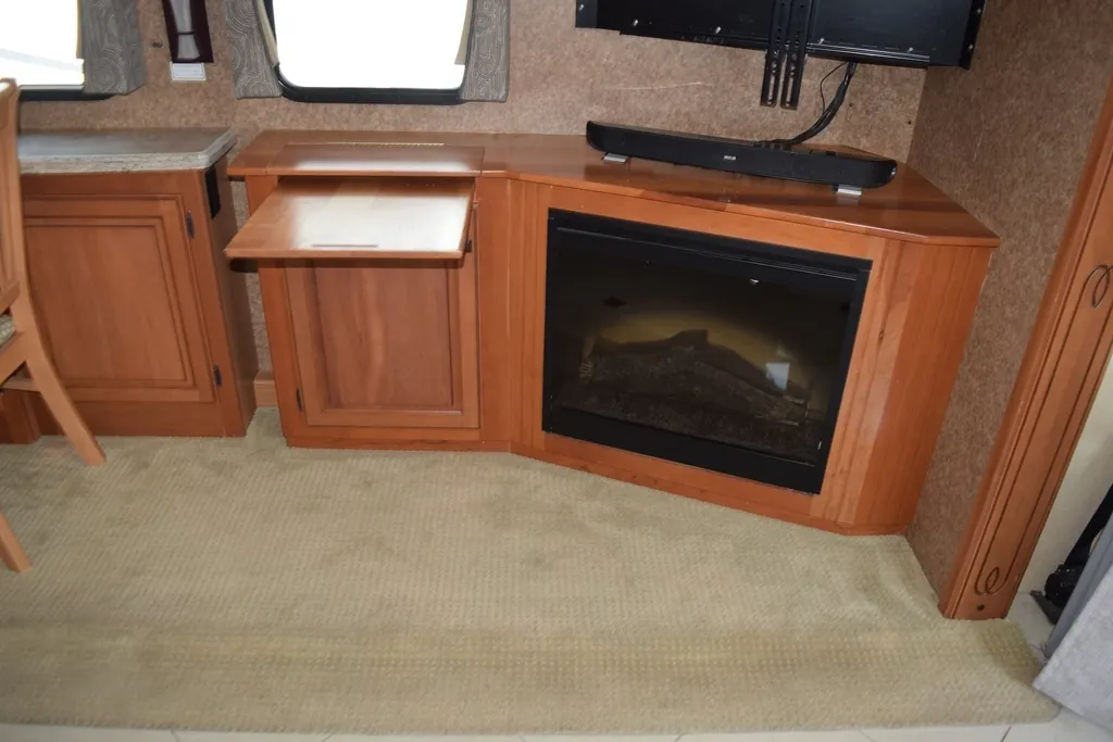 2014 Forest River Berkshire 390 FL, Photos photo 14