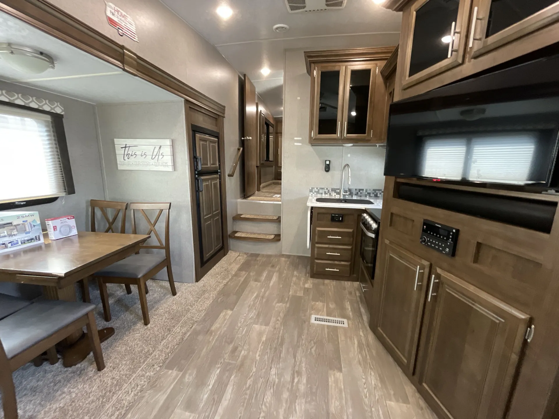 2020 Forest River Flagstaff Super Lite 524LWS — living area main