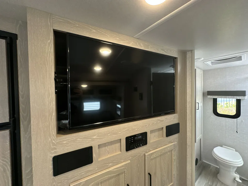 2022 Forest River Flagstaff Super Lite 29RBS, Photos photo 12