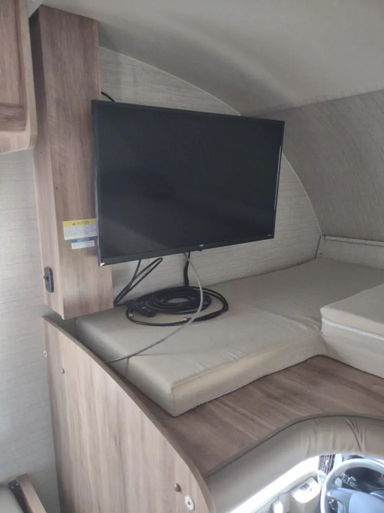 2019 Fleetwood Pace Arrow LXE 38F, Photos photo 11
