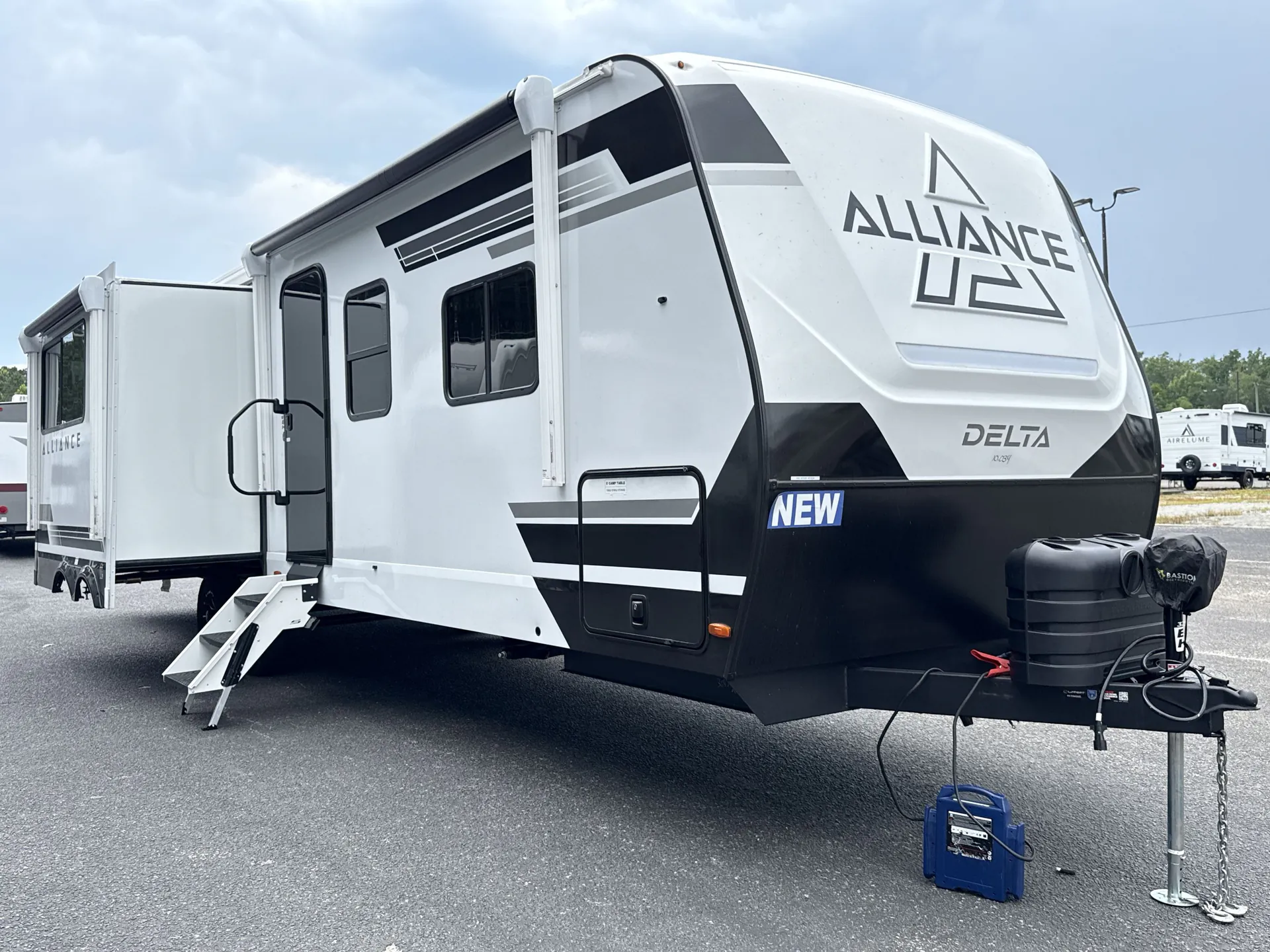 2027 Alliance RV Delta 321BH - Photo 2