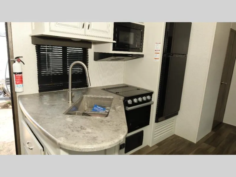 2024 Keystone RV Cougar Half-Ton 32BHS - Photo 3