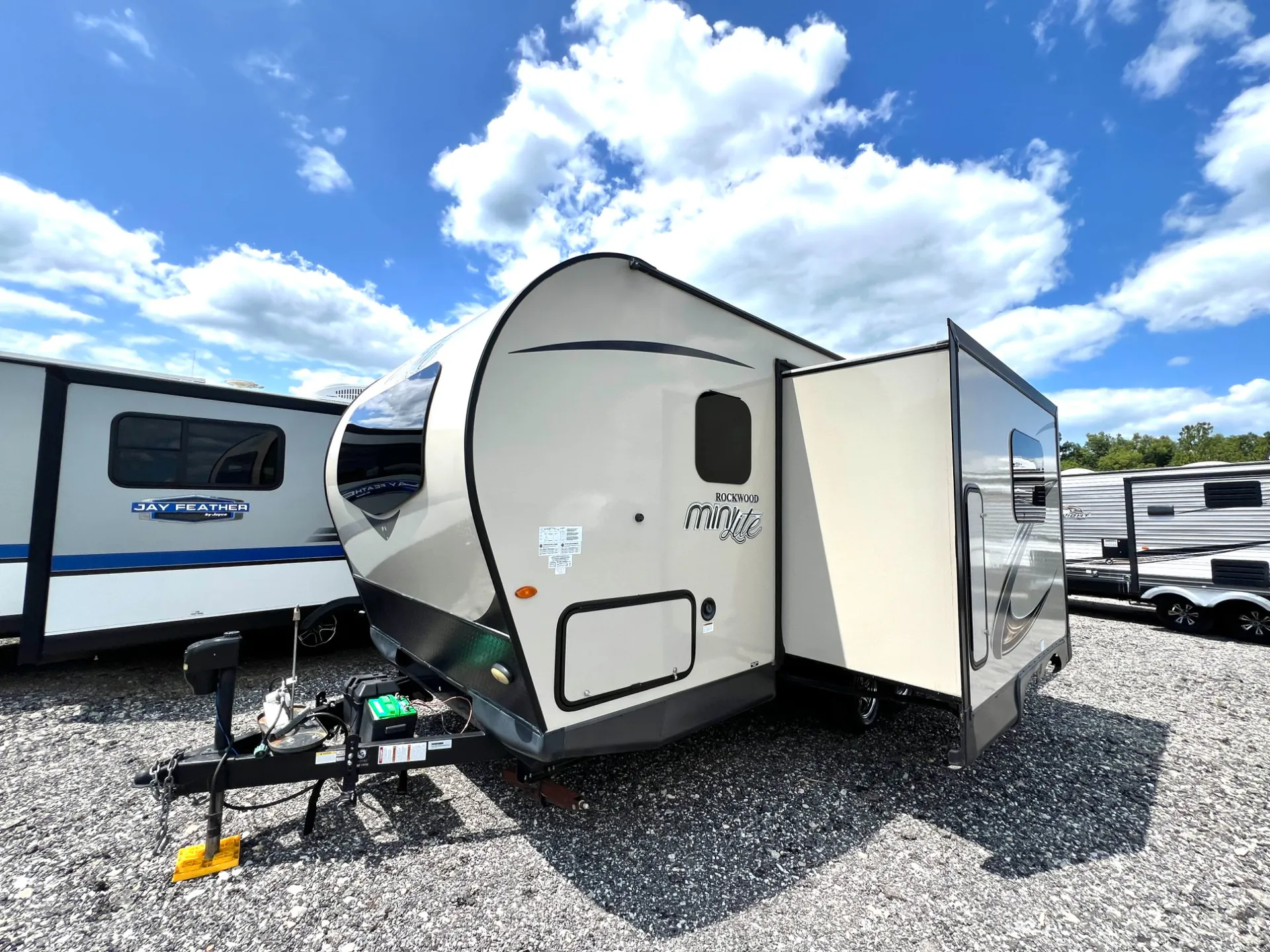 2019 Forest River Rockwood Mini Lite 2104S - Photo 4