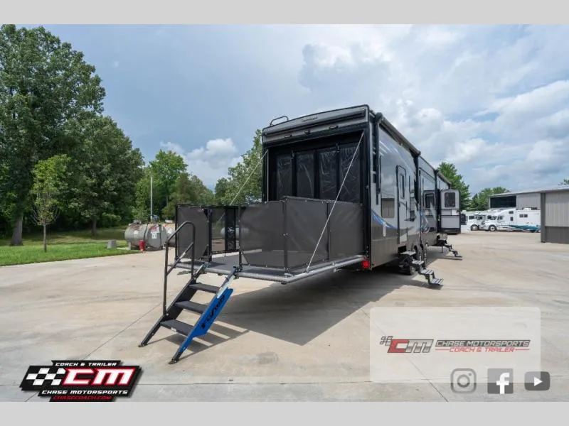 2016 Keystone RV Fuzion Used    414 Chrome - Photo 2