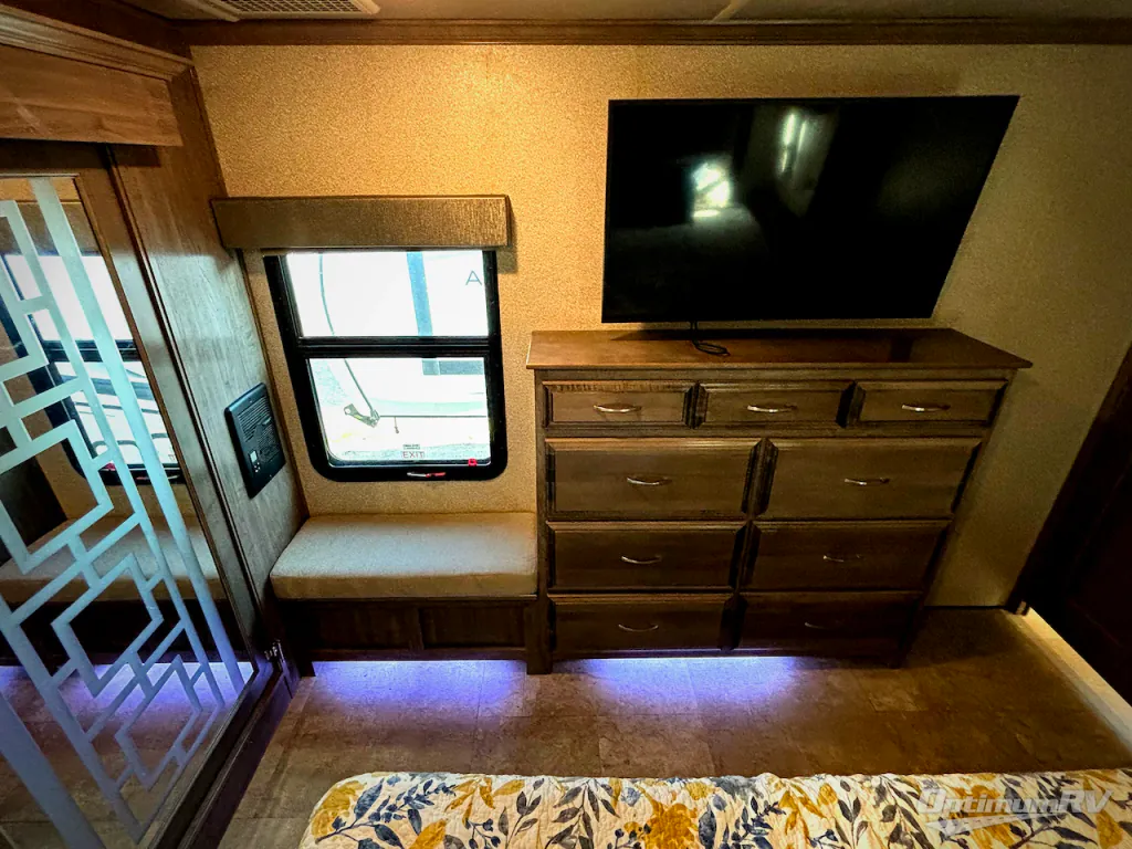 2020 Forest River Cedar Creek Champagne Edition 38EL, Photos photo 11