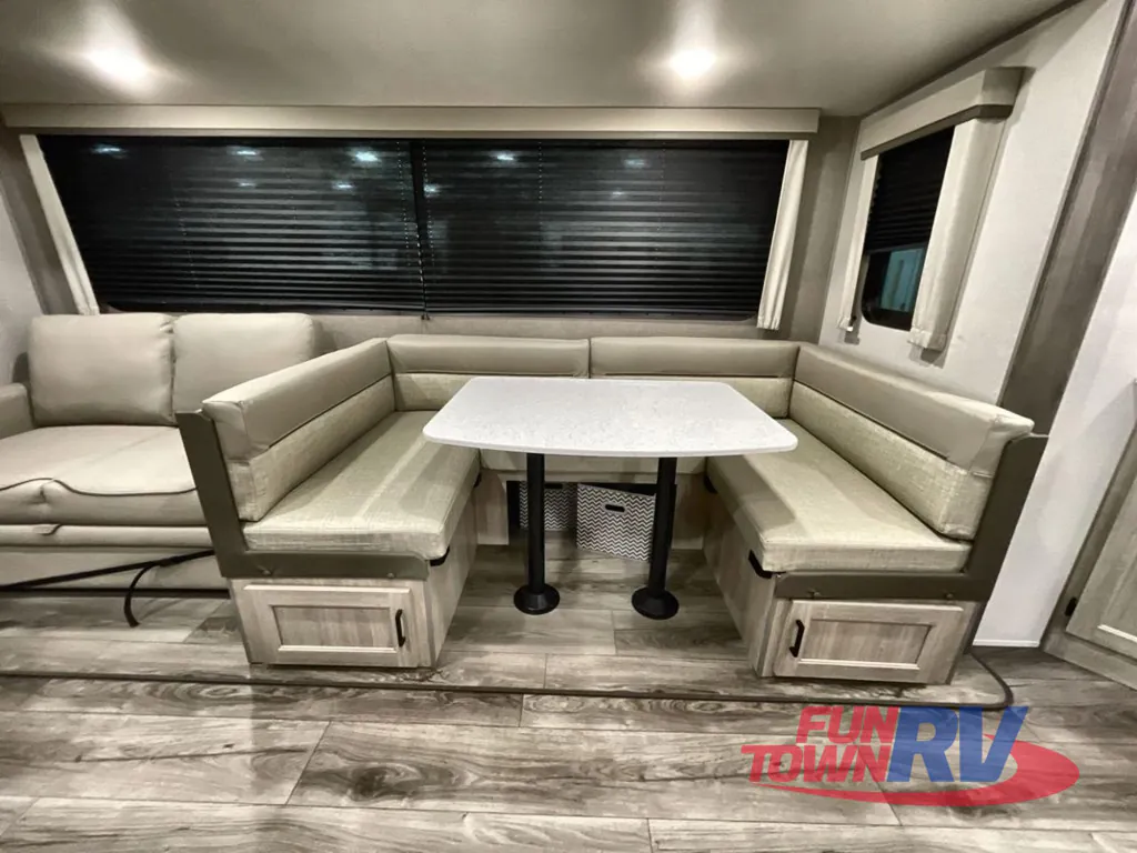2026 Coachmen Catalina Legacy Edition 273DBHCK, Photos photo 21