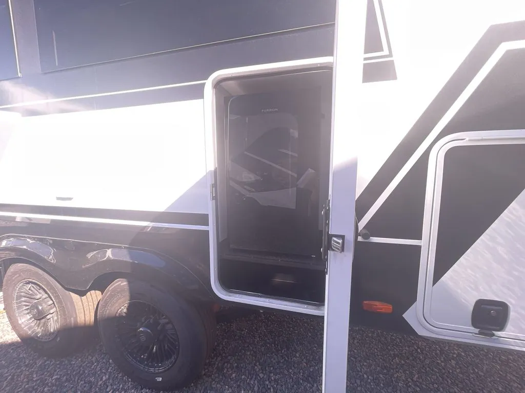 2025 Brinkley Model Z 2670, Photos photo 3