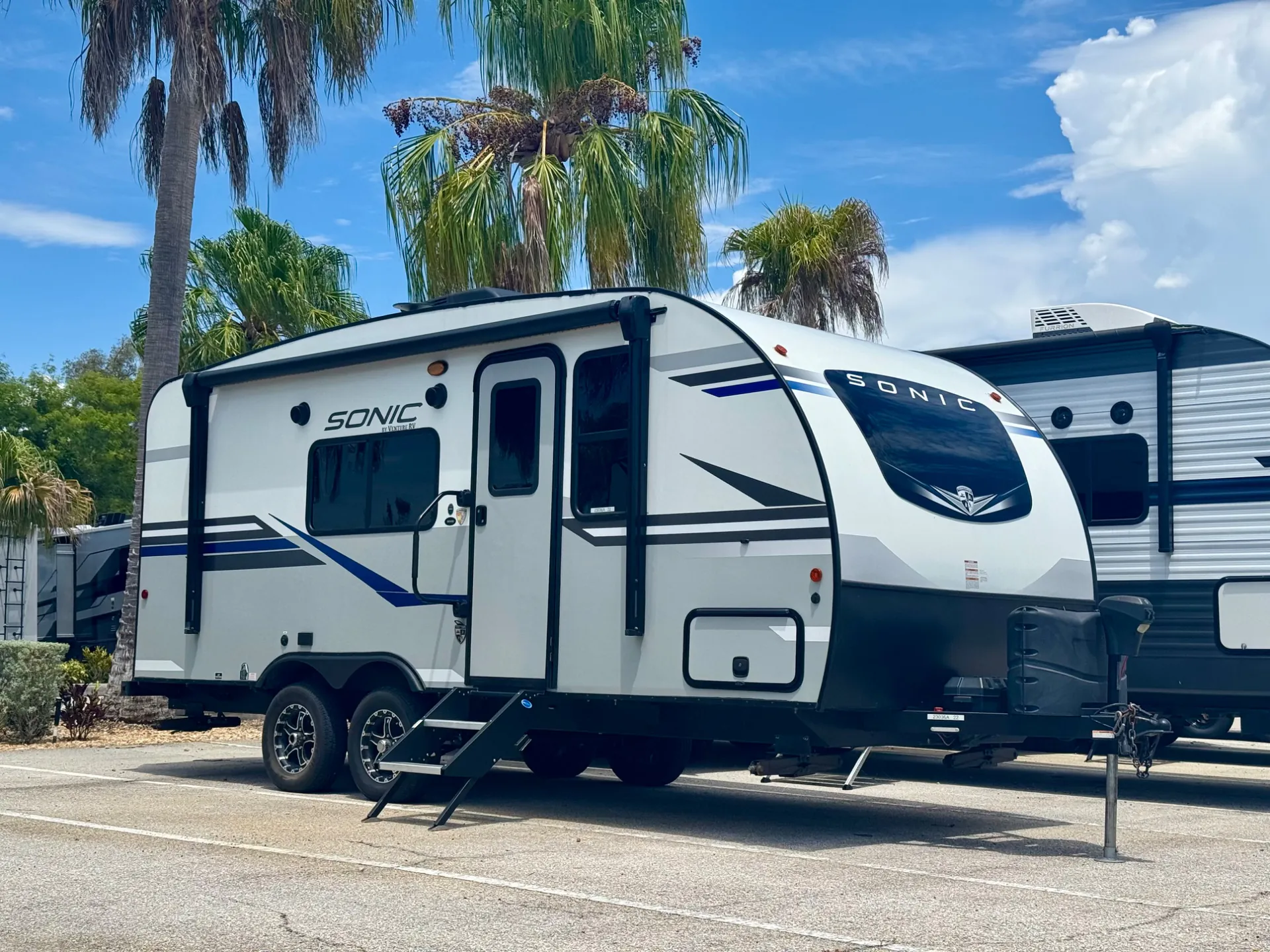 2022 Venture RV Sonic SN190VRB dealer photo 1 from Gerzeny's RV World