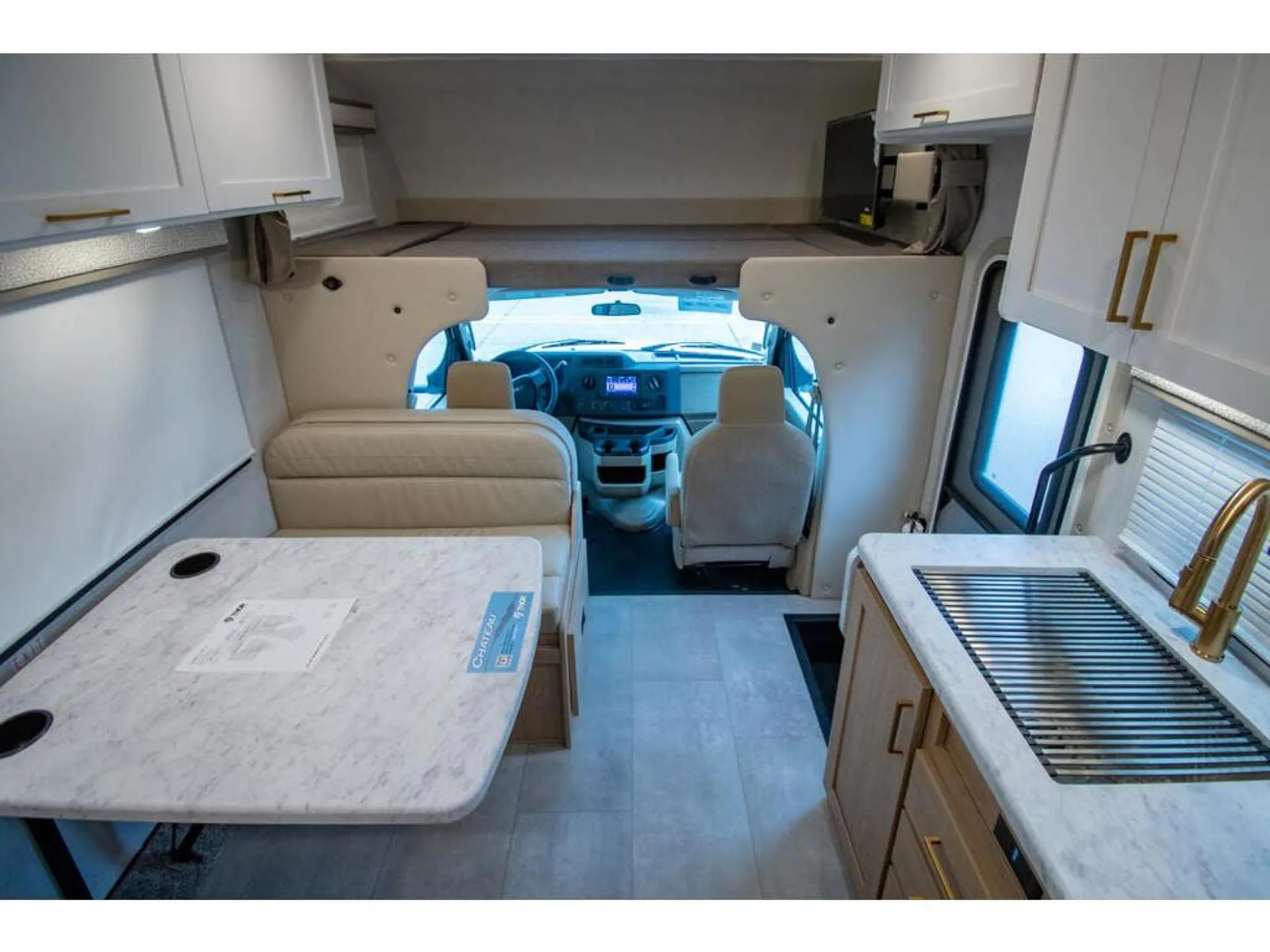 2026 Thor Motor Coach Chateau 22Z - Photo 3
