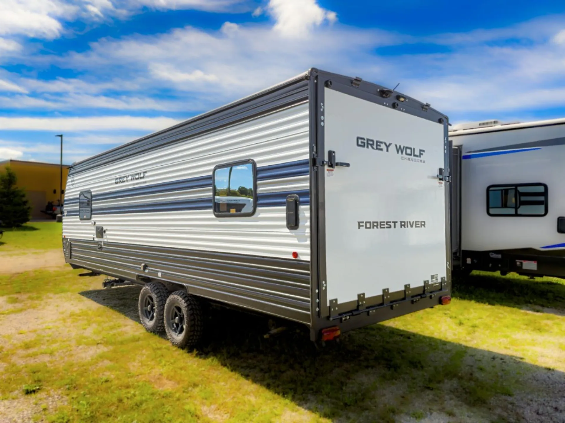 2027 Forest River Cherokee Grey Wolf 22RR — Photo 7