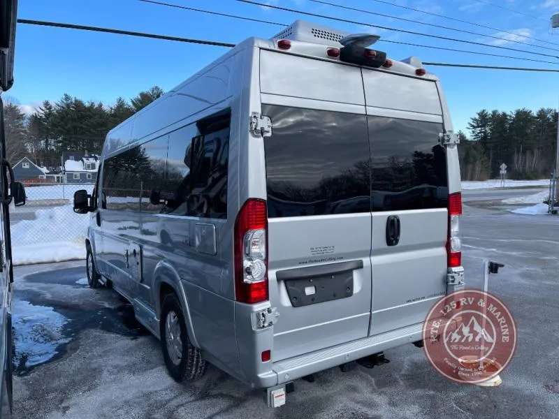 2022 Roadtrek Roadtrek Used   Chase - Photo 3