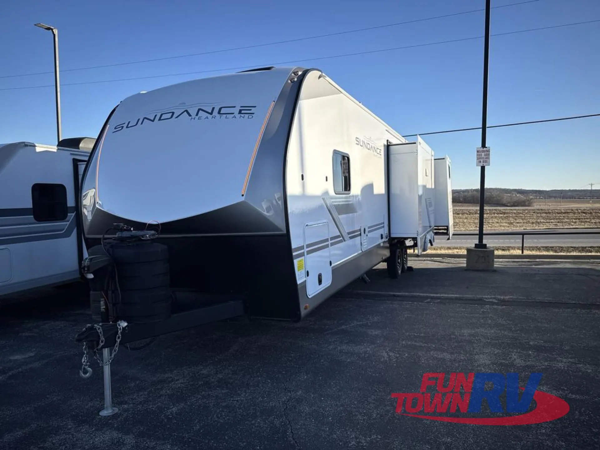 2026 Heartland Sundance Ultra-Lite 31BROK - Photo 4