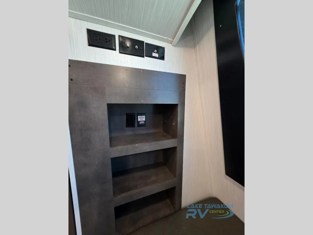 2022 Forest River Cedar Creek Champagne Edition 38EBS - Photo 4