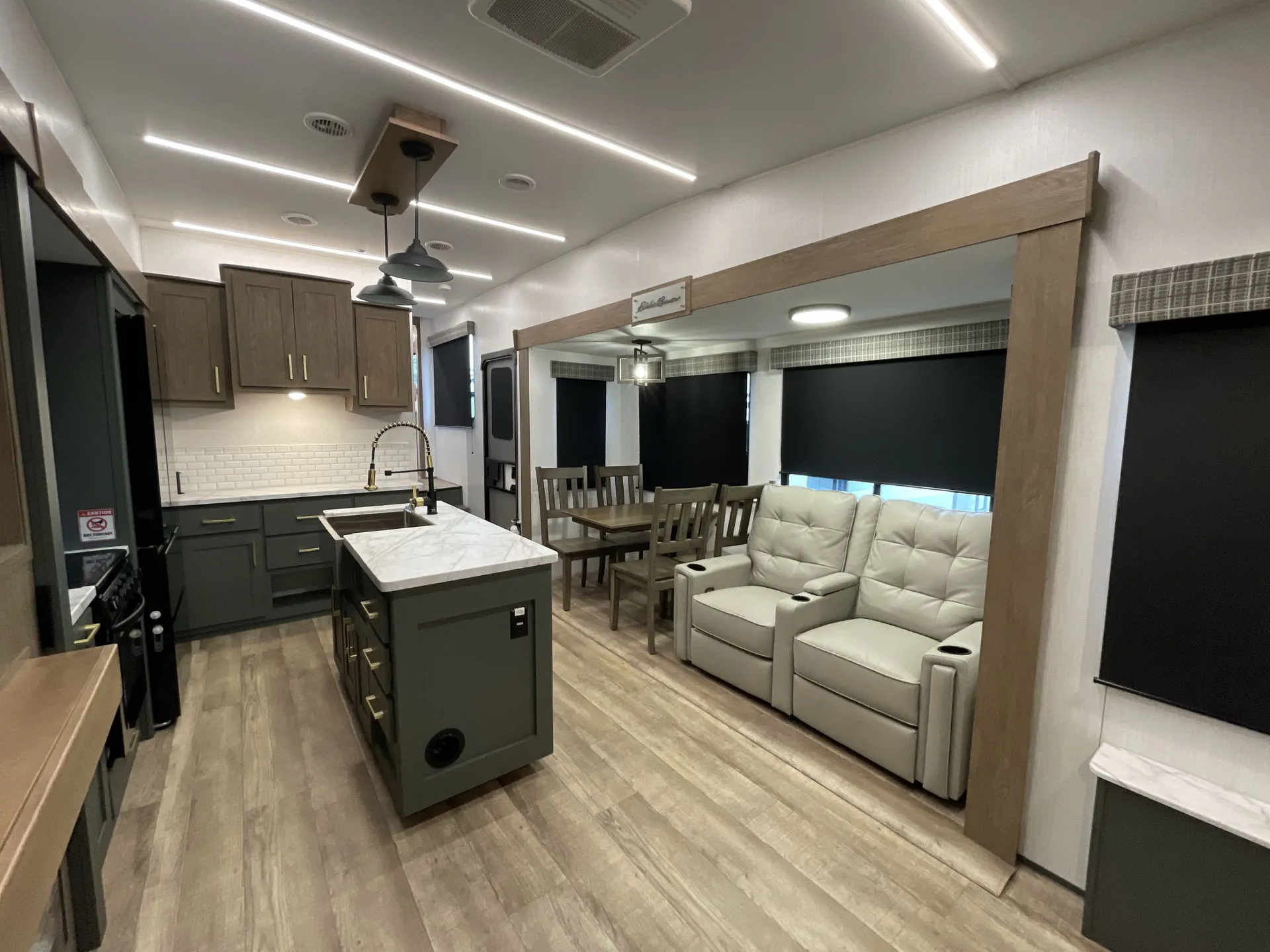 2024 Heartland Eddie Bauer Signature 3100RL — living area main