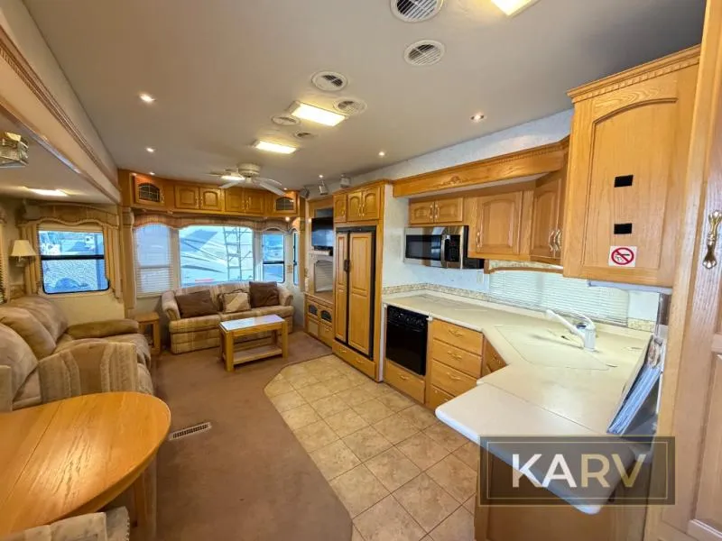 2003 Teton Experience Used    33' Sunrise XT3 - Photo 4