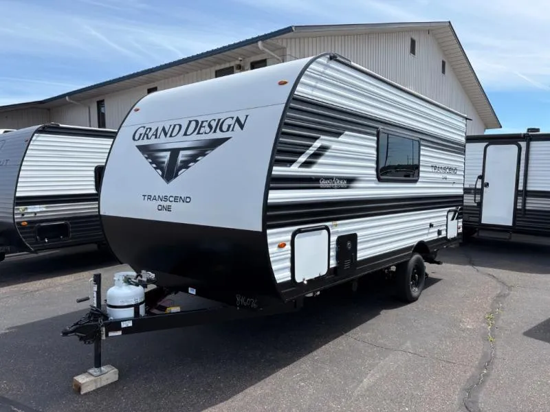 2027 Grand Design Transcend One 151BH - Photo 4