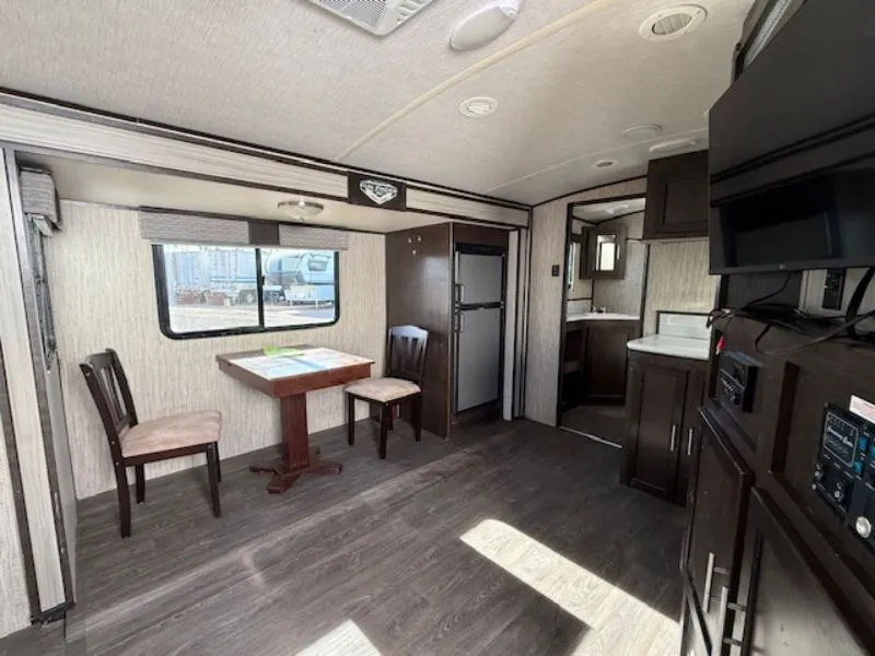 2019 Cruiser RV Fun Finder Xtreme Lite 25RS - Photo 4