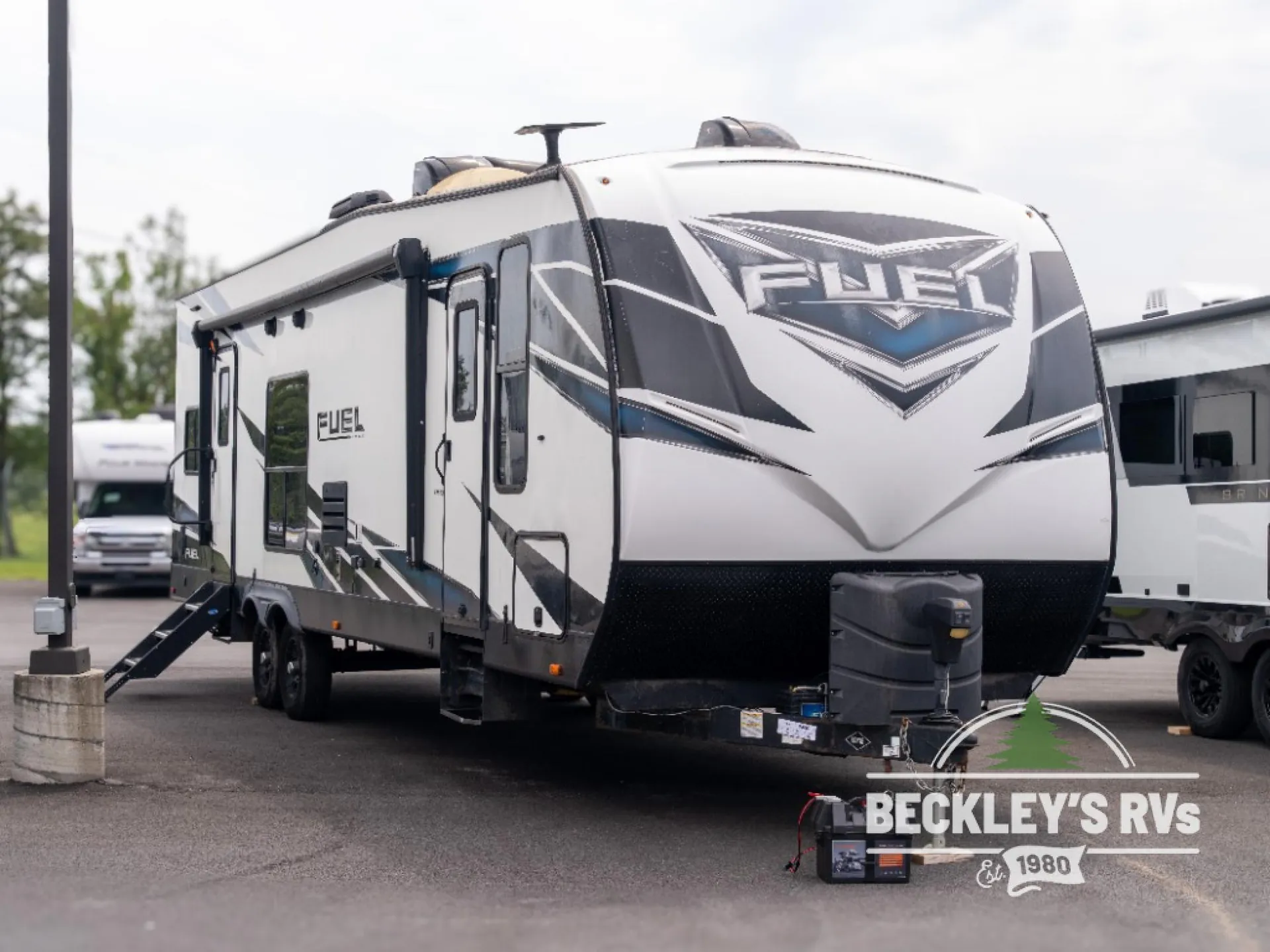 2018 Heartland Fuel 305 - Photo 2