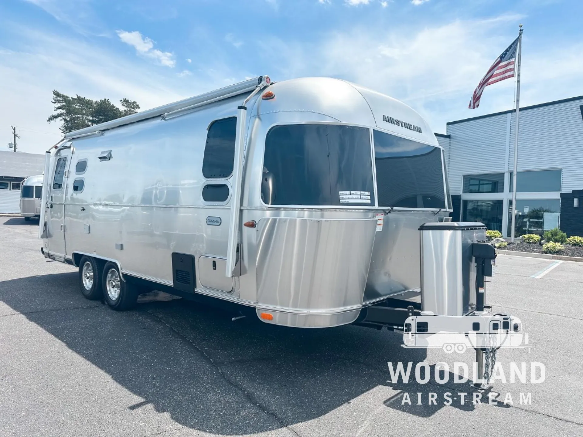 2021 Airstream Globetrotter 25FB - Photo 2