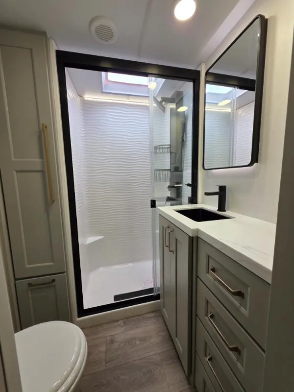 2026 Brinkley Model G 4100, Photos photo 17