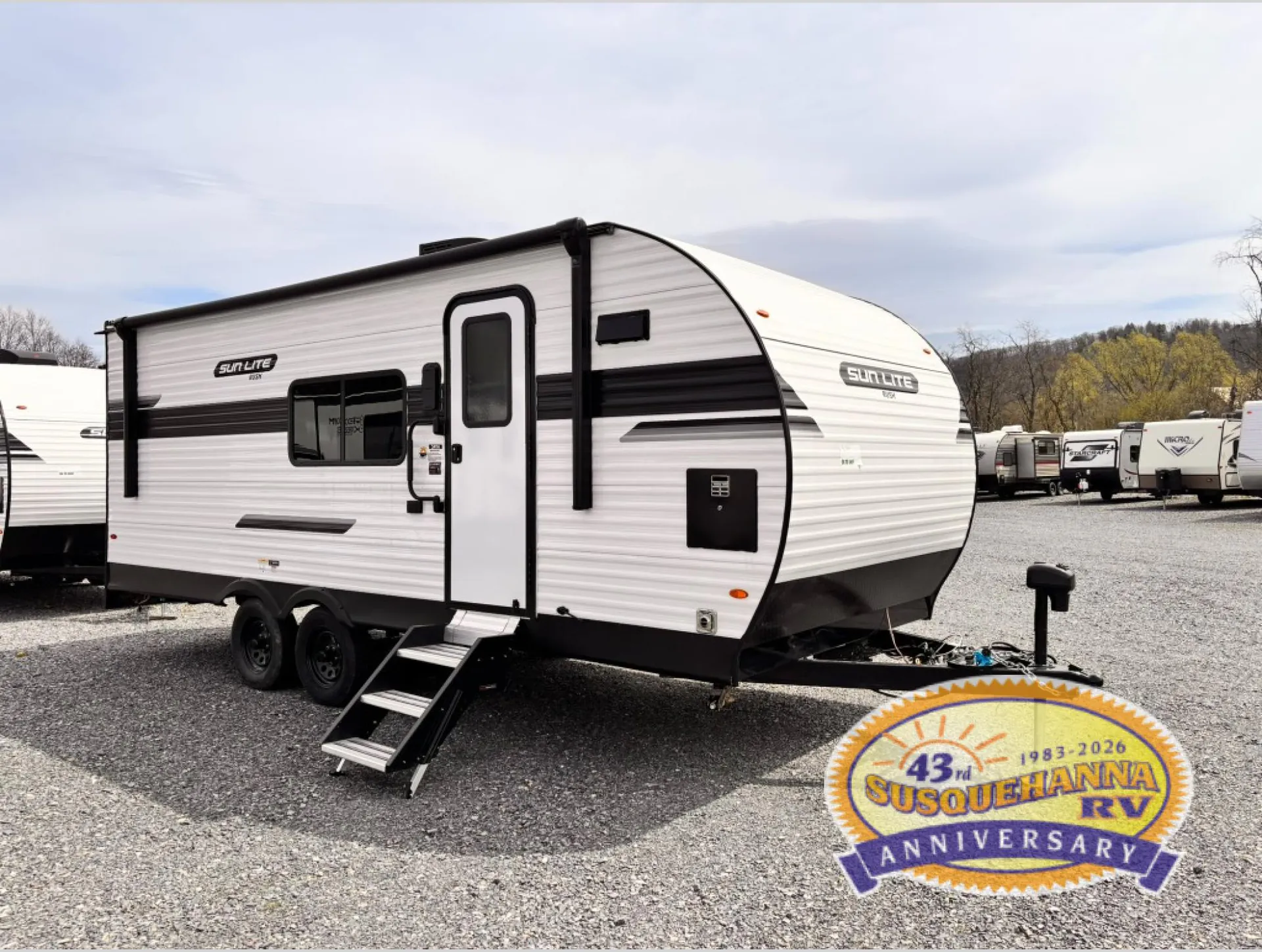 2025 Sunset Park RV Sun Lite 24TH - Photo 2
