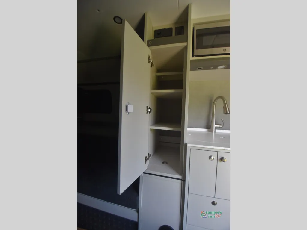 2023 Outside Van Approach 170, Photos photo 23
