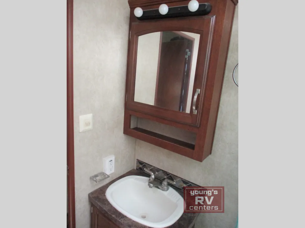 2016 Forest River Salem Villa 353FLFB, Photos photo 20
