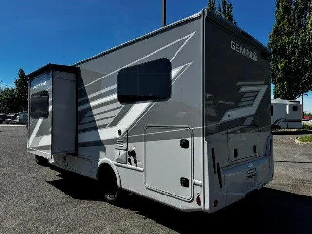 2027 Thor Motor Coach Gemini AWD 24KB - Photo 4