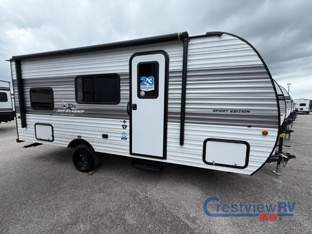 2027 Jayco Jay Flight SLX 172DB - Photo 3