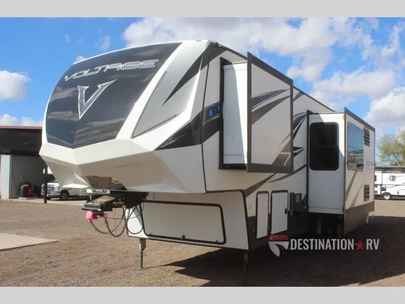 2019 Dutchmen RV Voltage Used    4115 Fifth Wheel Toy Hauler - Photo 4