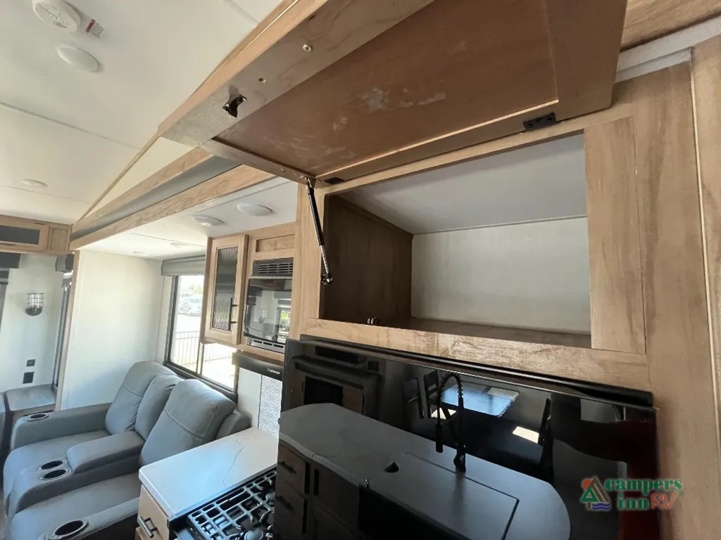 2023 Forest River Cherokee Arctic Wolf 3550 SUITE, Photos photo 27
