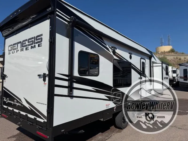 2026 Genesis Supreme Genesis Supreme G2915CRXL - Photo 2