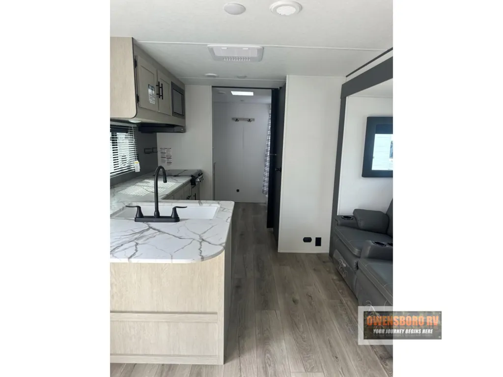 2026 Shasta RVs i-5 Edition 526RBS, Photos photo 10