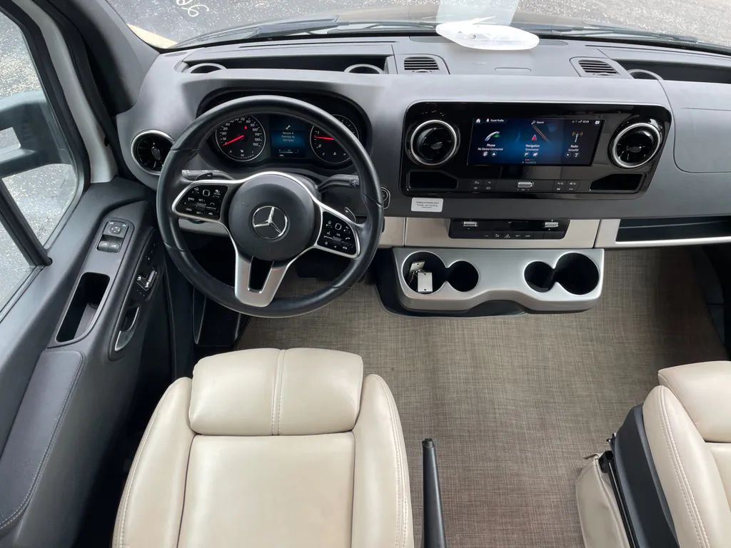 2024 Thor Motor Coach Tiburon 24FB, Photos photo 13