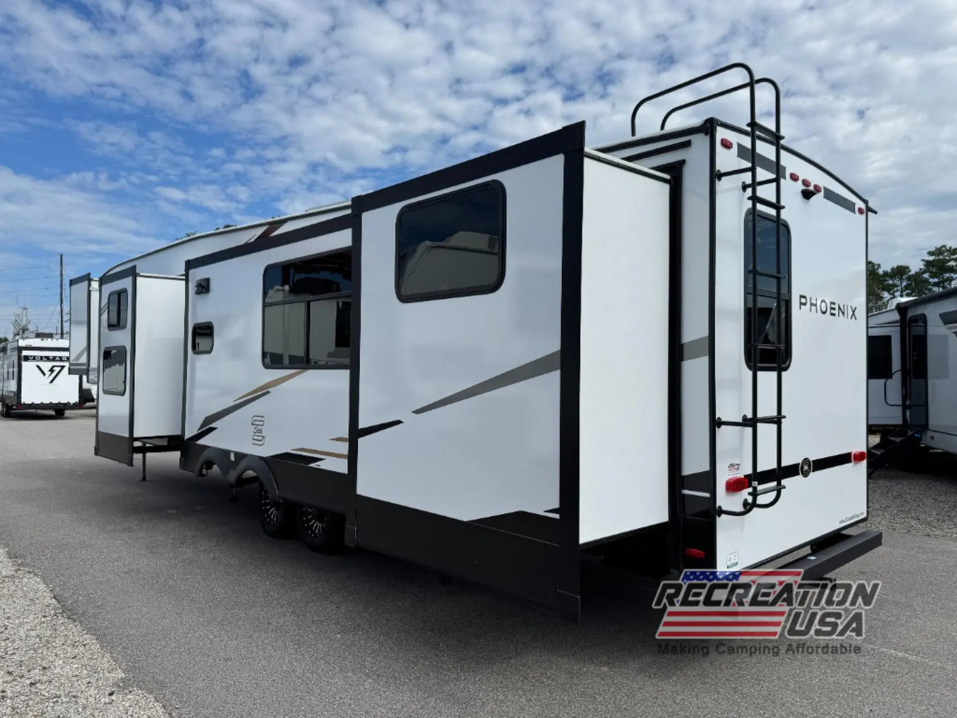2026 Shasta Phoenix 373MBRB - Photo 4