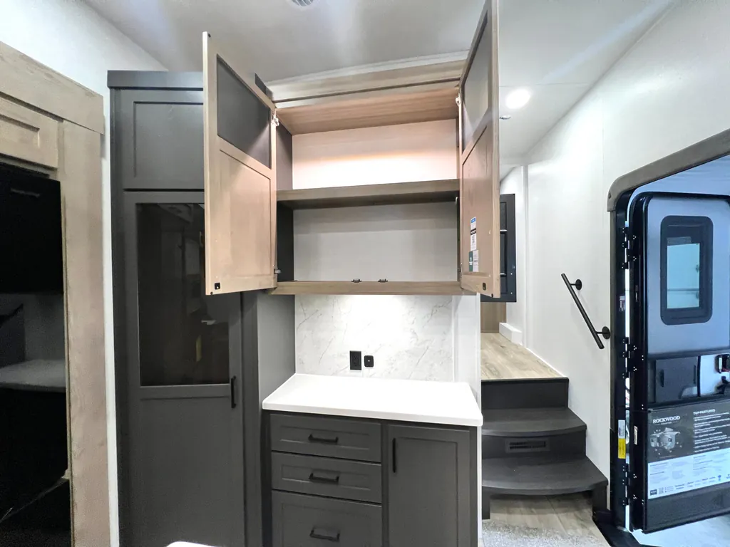 2026 Forest River Rockwood Signature 403SDB, Photos photo 27