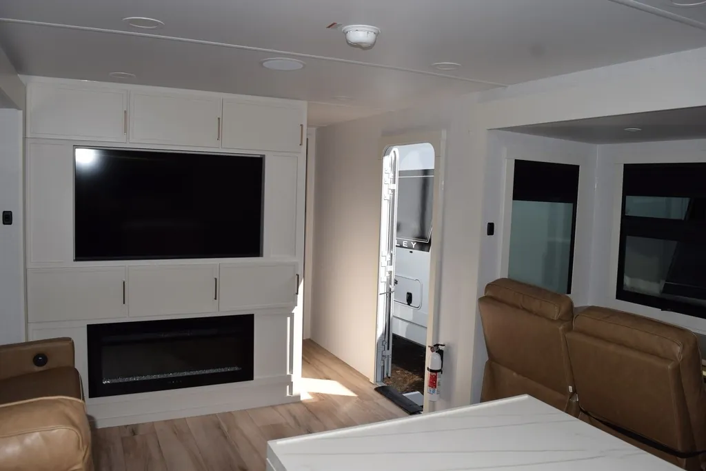 2026 Brinkley Model I 280, Photos photo 9
