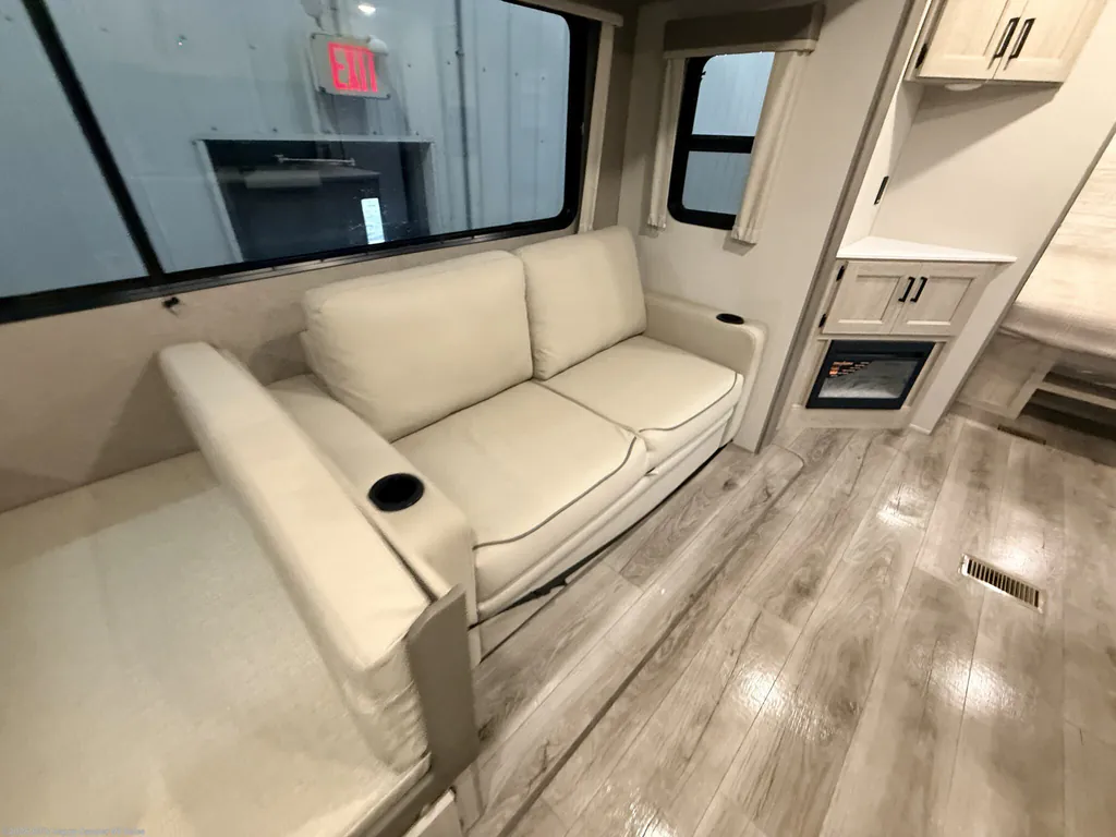 2026 Coachmen Catalina Legacy Edition 243RBS, Photos photo 15