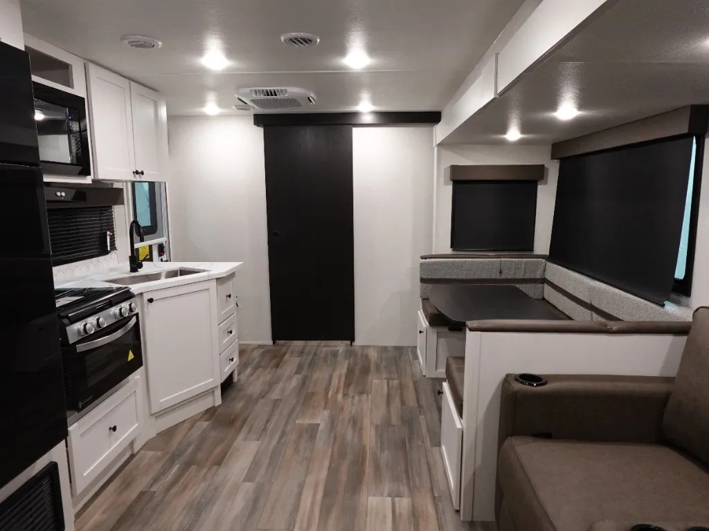 2026 Highland Ridge RV Range Lite 252RB - Photo 3