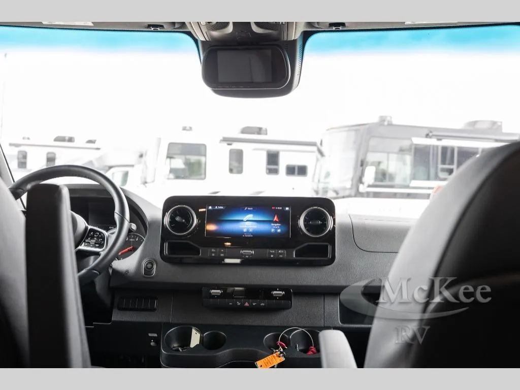 2025 Jayco Melbourne Prestige 24LP - Photo 3
